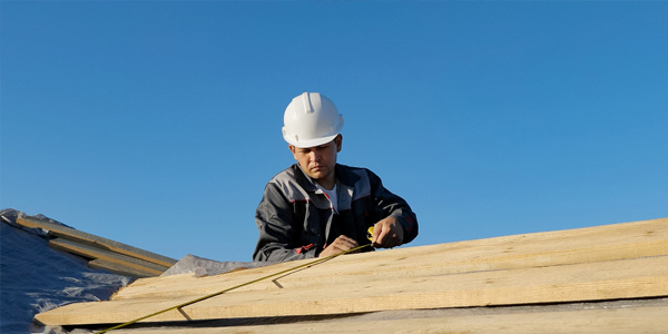 Travaux de toiture en cours